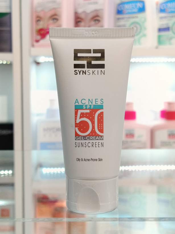 کرم ژل ضد افتابspf50اکنس ساین اسکین مناسب پوست های چرب و جوش دار